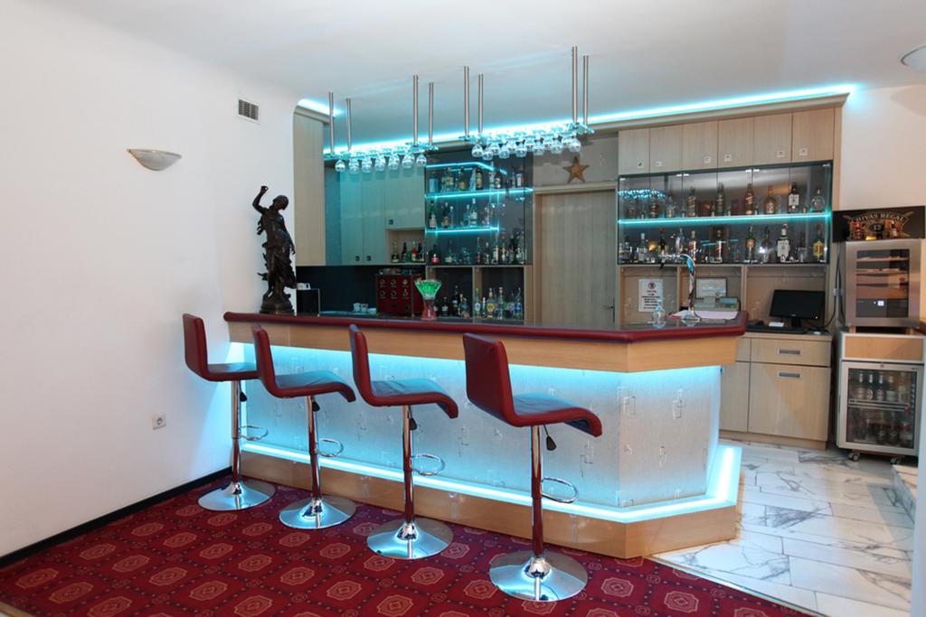 Guenes Hotel Merter Istanbul Restaurant bilde