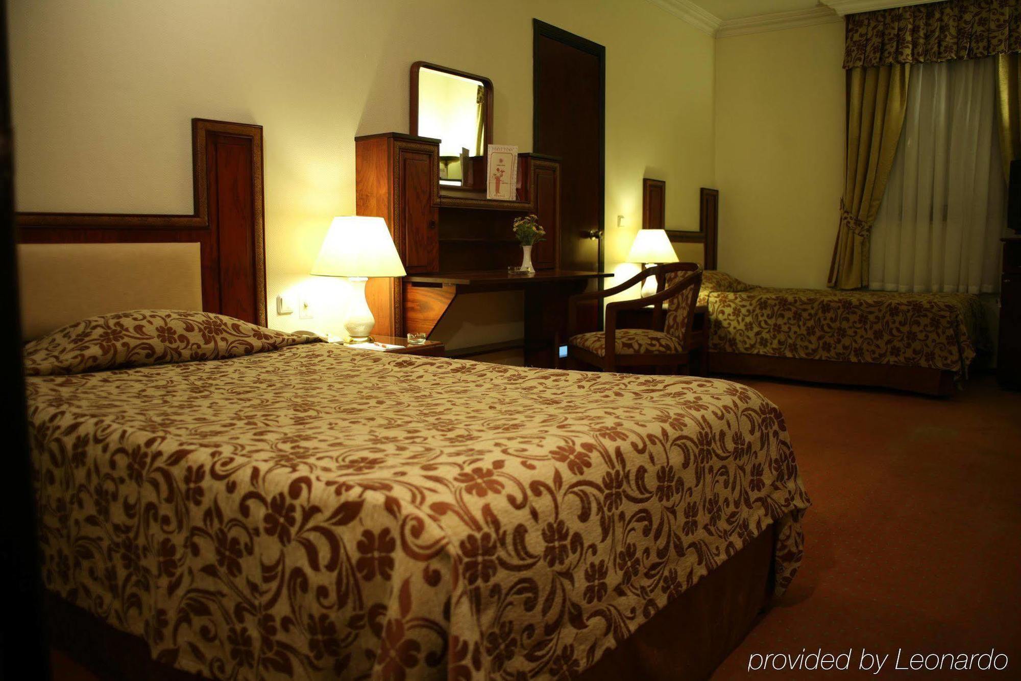 Guenes Hotel Merter Istanbul Rom bilde